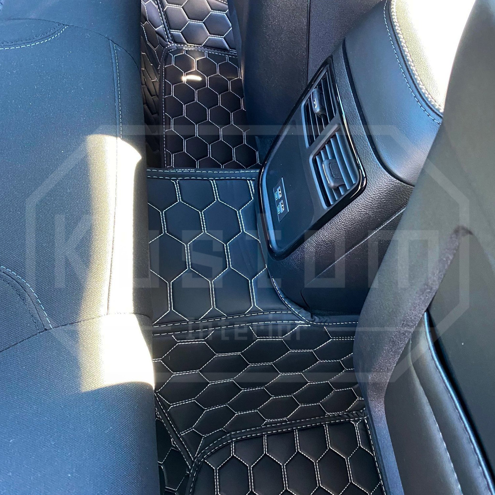2015-dodge-charger-custom-honeycomb-leather-floor-mat-linersAll Red